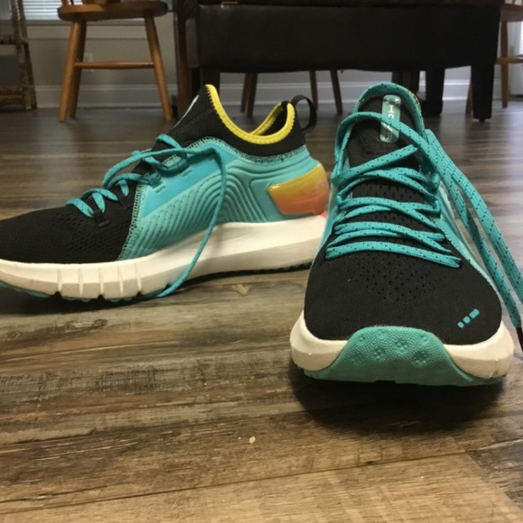 Mens’s UA Phantom Hovr Under Armour running shoes size 10.5 - Picture 4 of 4